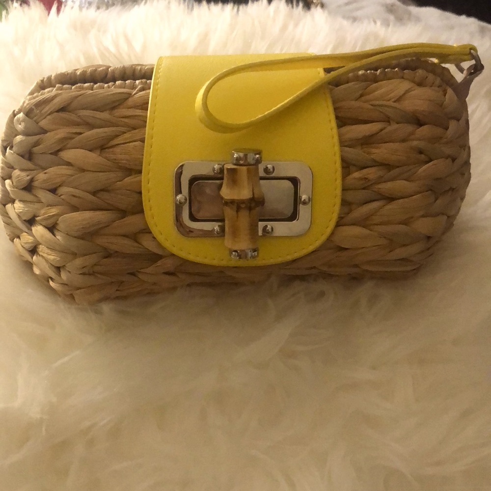 Straw yellow wristlet